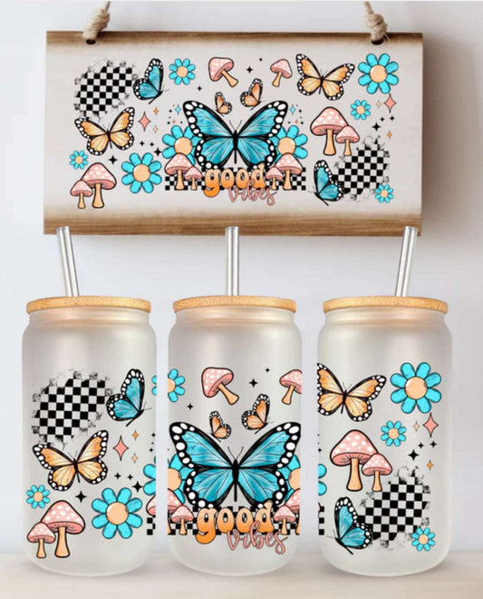 16 oz Can Glass – Good Vibes Retro Design with Daisies, Butterflies & Mushrooms - Daisy Designs & Creations, LLC