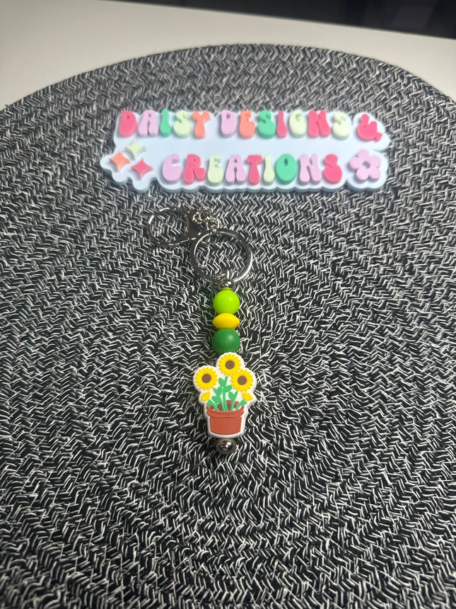 Floral & Heart Beaded Keychains – Elegant & Stylish Accessories - Daisy Designs & Creations, LLC